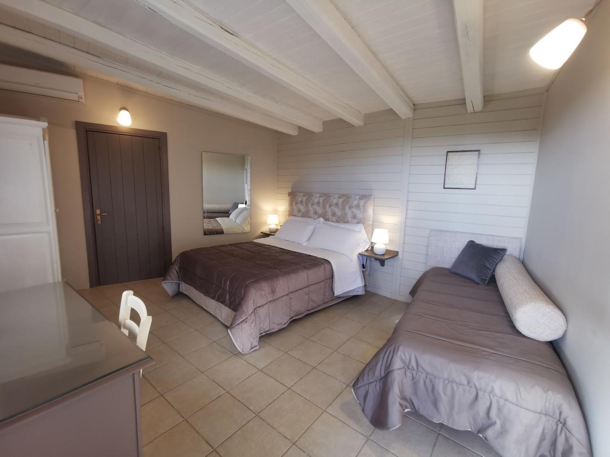 Felicia Hotel
